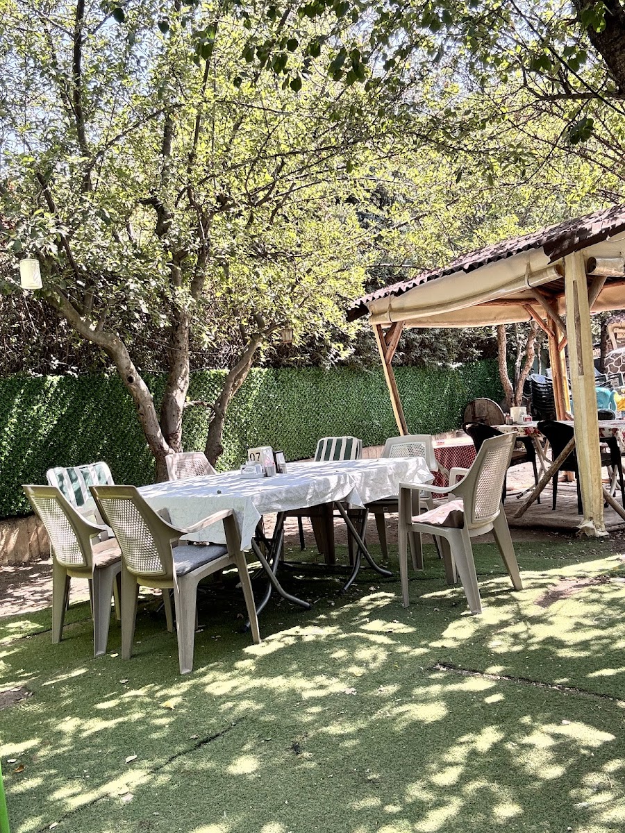 Nilda Garden Cafe Restaurant